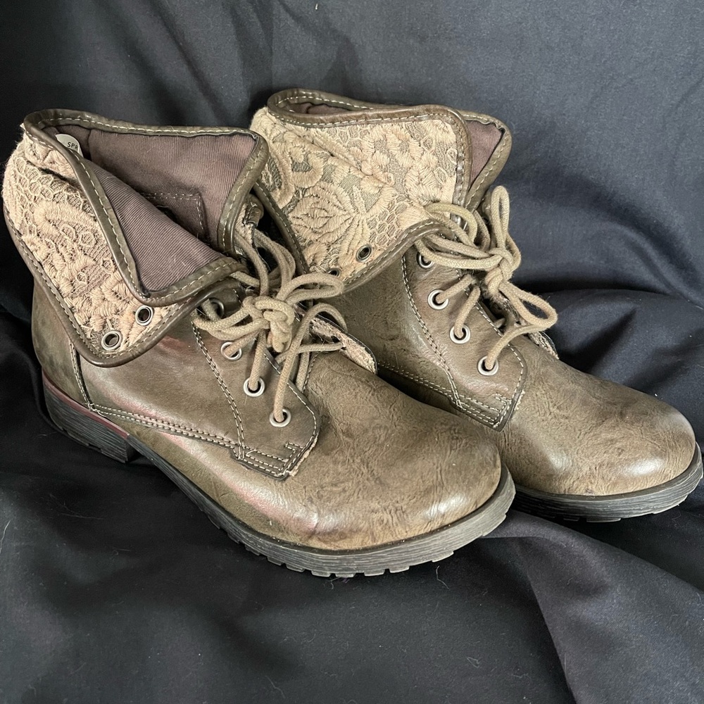 Womans combat boot - Picture 3 of 3